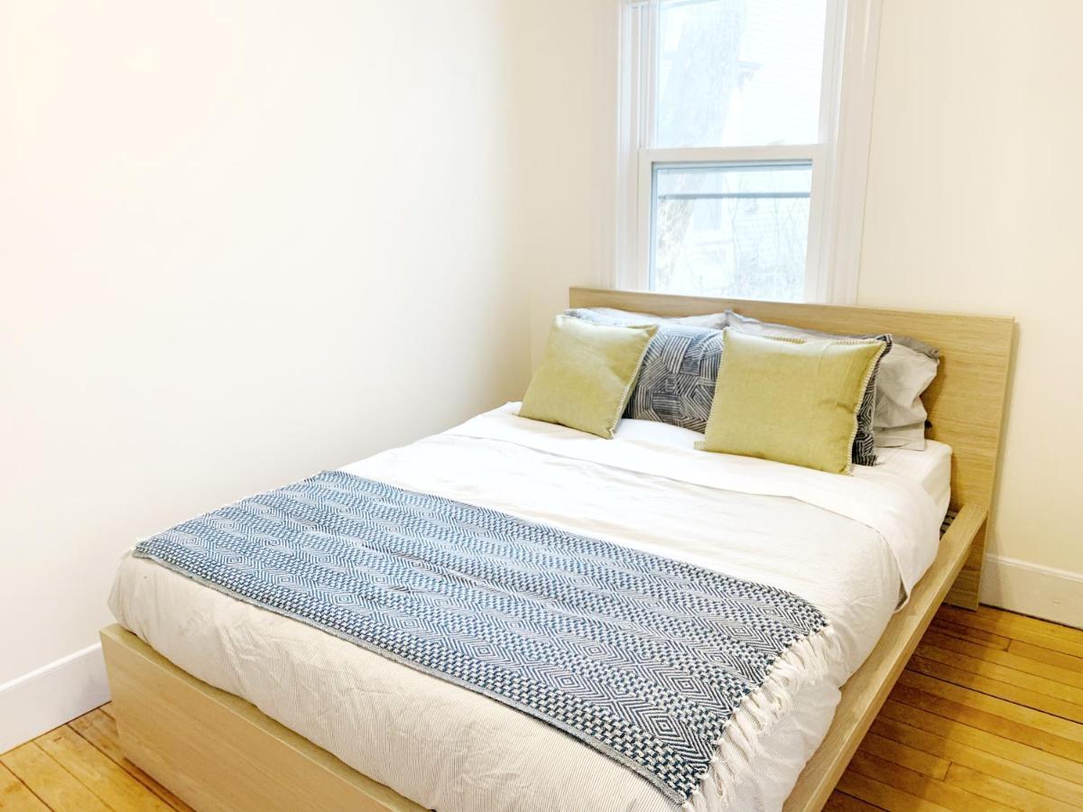 קיימברידג' 4 Bedroom Condo At Harvard Square And Harvard University מראה חיצוני תמונה